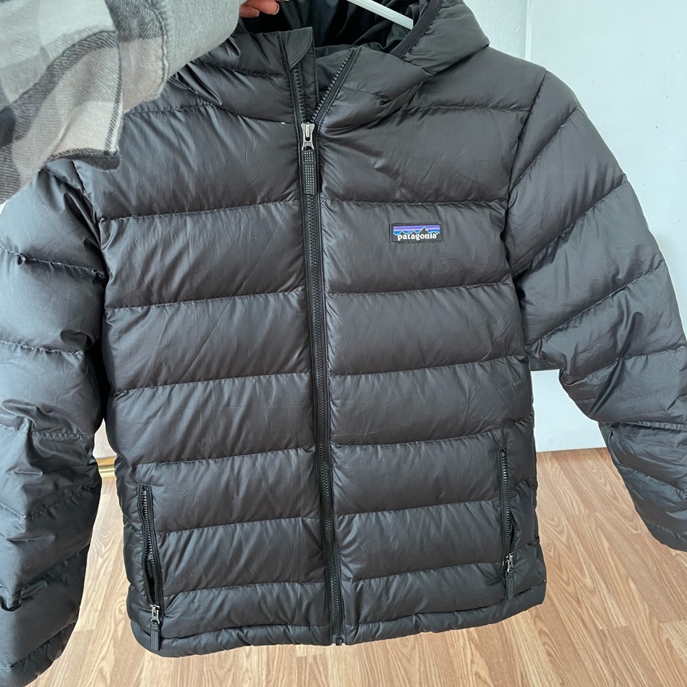 Patagonia Boy’s Hi-Loft Down Sweater Hoody